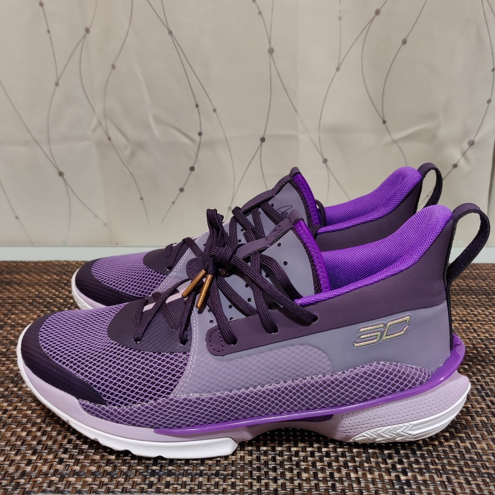 Under Armour Curry 7 'International Women's Day